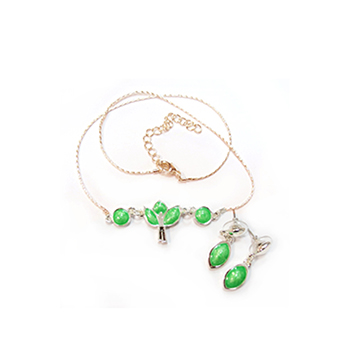 Juego de collar y aretes dorado